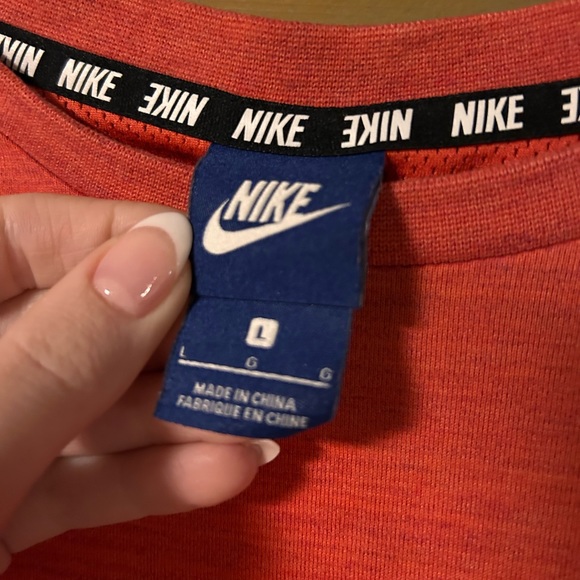 Nike Men’s Shirt - Picture 3 of 3